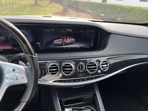Used 2019 Mercedes-Benz S 560 4MATIC Sedan image 18