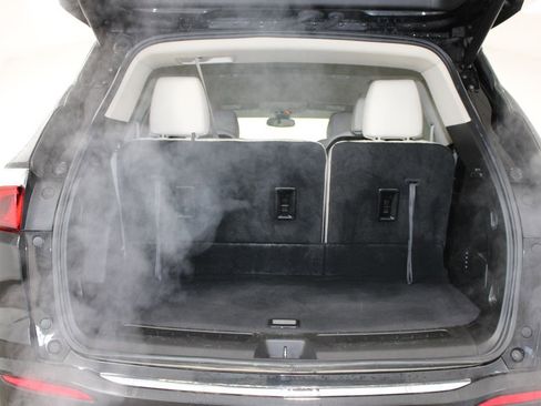 Used 2024 Buick Enclave Essence w/ Sport Touring Edition image 14