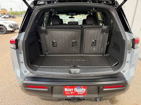 New 2026 Nissan Pathfinder Rock Creek AWD/4WD image 30
