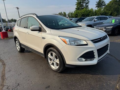 Used 2014 Ford Escape SE w/ Equipment Group 201A AWD/4WD image 7
