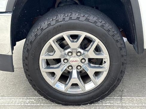 Used 2017 GMC Sierra 1500 SLT w/ SLT Premium Package image 11