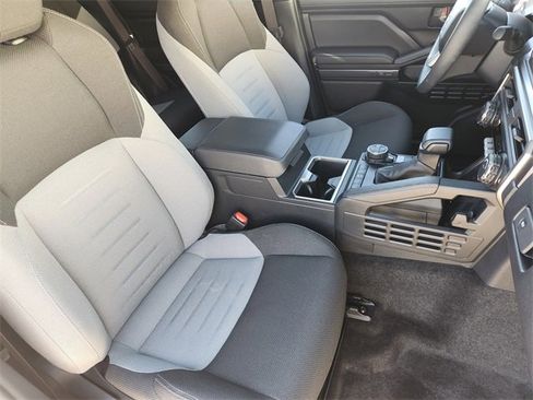 Used 2025 Toyota 4Runner TRD Off-Road image 10