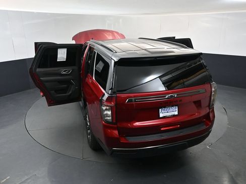 Used 2021 Chevrolet Tahoe Z71 w/ Z71 Signature Package AWD/4WD image 18