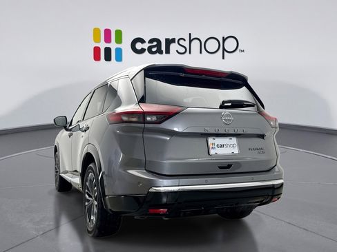 Used 2026 Nissan Rogue Platinum w/ Platinum Premium Package AWD/4WD image 3