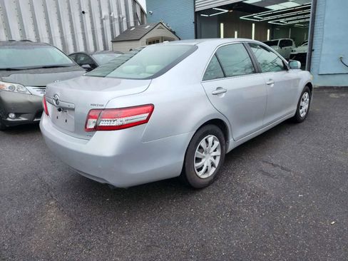 Used 2010 Toyota Camry image 17