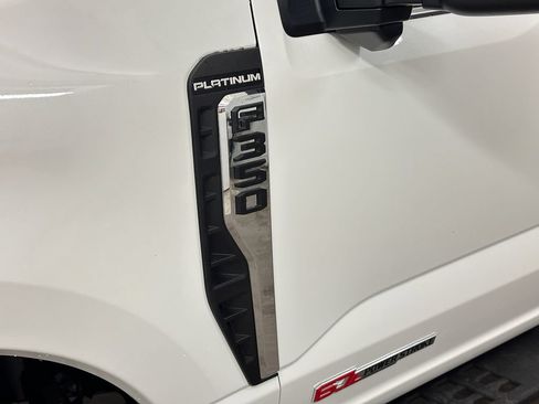 New 2026 Ford F350 Platinum w/ Platinum Plus Package AWD/4WD image 17