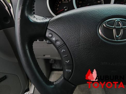 Used 2008 Toyota 4Runner Limited image 19