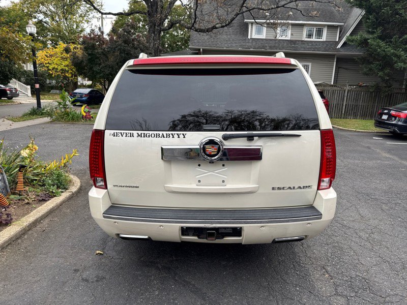 Used 2014 Cadillac Escalade ESV Platinum AWD/4WD image 10