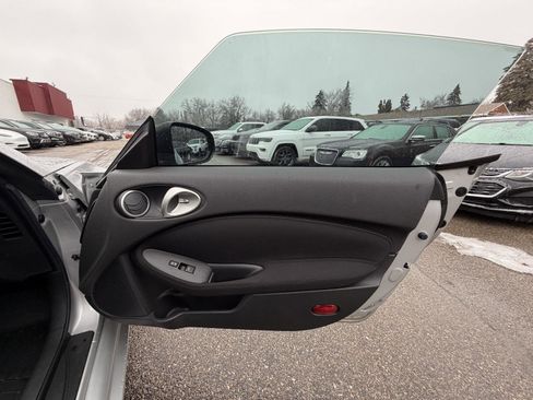 Used 2012 Nissan 370Z Coupe image 17