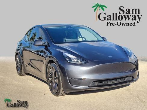 Used 2025 Tesla Model Y Performance image 1