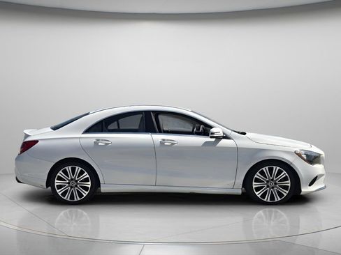 Used 2018 Mercedes-Benz CLA 250 image 3