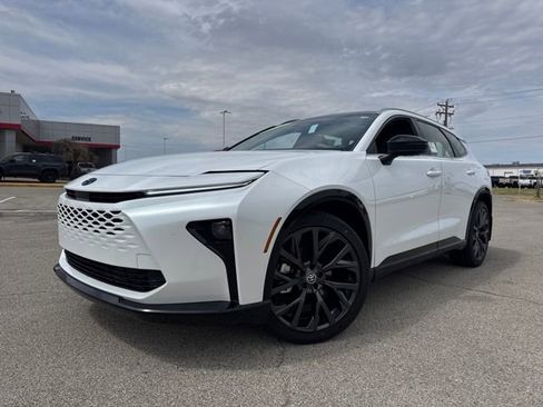 New 2026 Toyota Crown Signia image 1