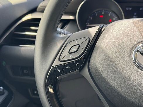 Certified 2020 Toyota C-HR Limited FWD image 31