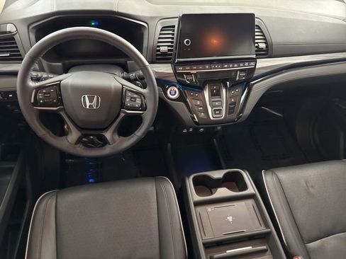 Certified 2025 Honda Odyssey Elite image 27