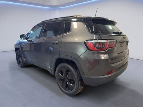 Used 2019 Jeep Compass Altitude AWD/4WD image 4