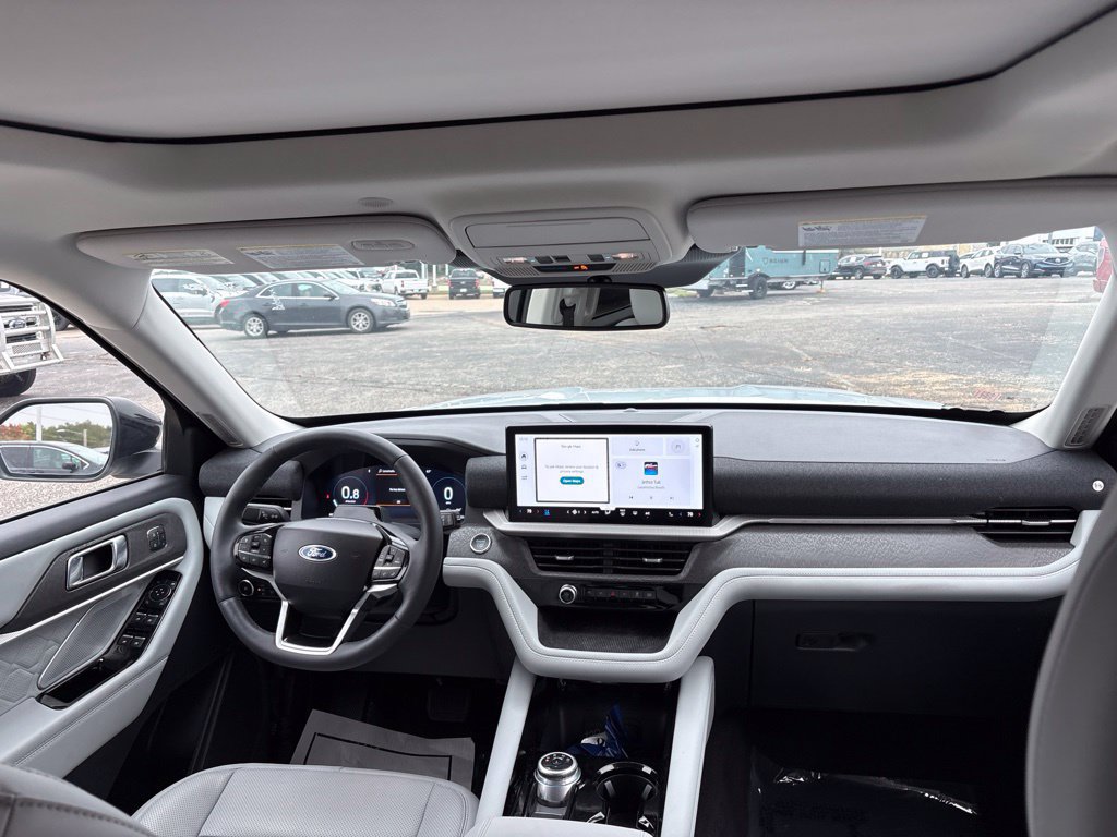 Used 2026 Ford Explorer Platinum w/ LUX Leather Package AWD/4WD image 10