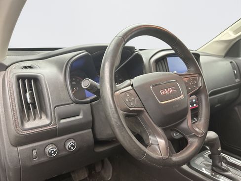 Used 2015 GMC Canyon SLE w/ All-Terrain Package AWD/4WD image 7