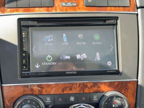 Used 2008 Mercedes-Benz CLK 550 Cabriolet image 24