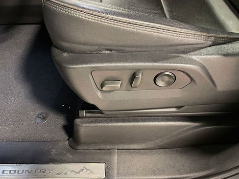 Used 2023 Chevrolet Tahoe High Country image 22