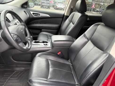 Certified 2020 Nissan Pathfinder SL w/ Cargo Package AWD/4WD image 9