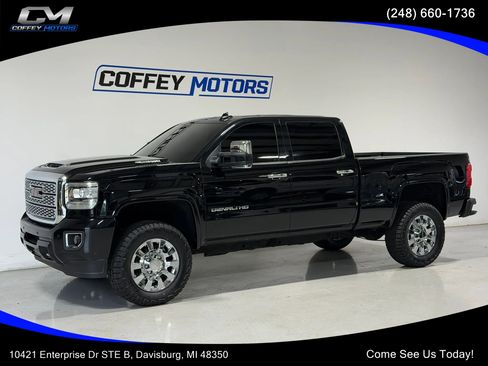 Used 2018 GMC Sierra 2500 Denali w/ Duramax Plus Package AWD/4WD image 1