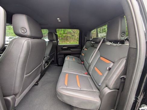 Used 2024 GMC Sierra 2500 AT4 w/ AT4 Premium Plus Package AWD/4WD image 30