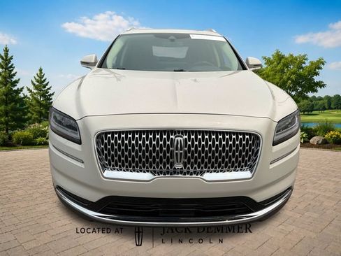 Used 2023 Lincoln Nautilus Reserve AWD/4WD image 12
