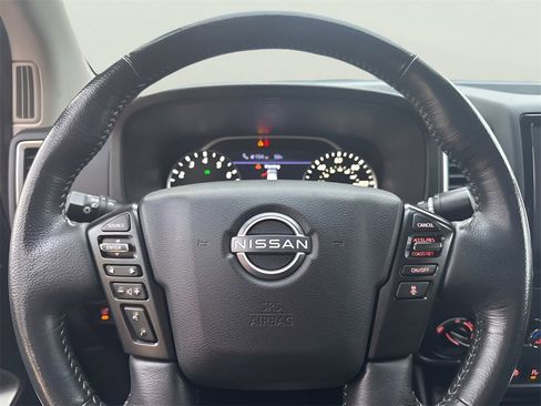 Used 2023 Nissan Frontier SV w/ SV Convenience Package image 18