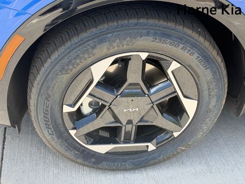 New 2026 Kia Sportage SX FWD image 8