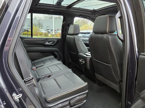 Used 2023 GMC Yukon SLT image 19