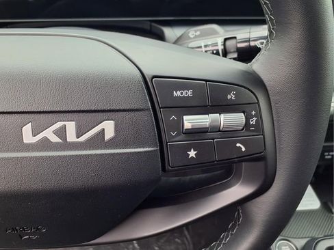 New 2026 Kia K4 EX image 11