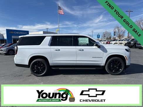 New 2026 Chevrolet Suburban Premier image 8