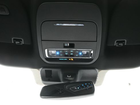 Used 2025 Ford F150 Platinum w/ Equipment Group 702A High image 27