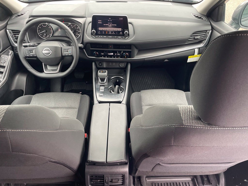 Certified 2026 Nissan Rogue SV FWD image 15