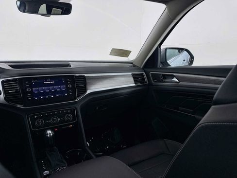 Used 2021 Volkswagen Atlas SEL Premium image 38