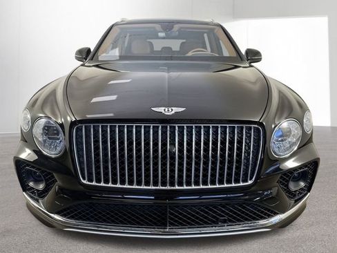 Used 2023 Bentley Bentayga Extended Wheelbase image 26