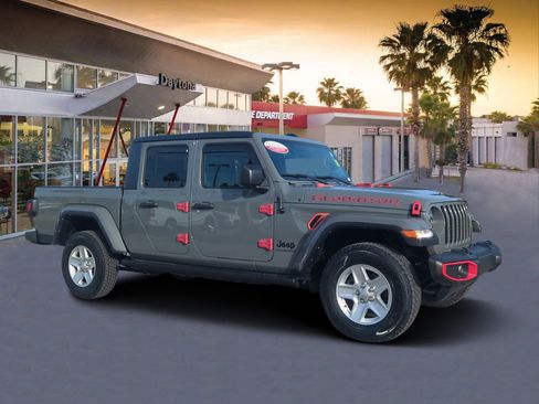 Certified 2023 Jeep Gladiator Sport image 1