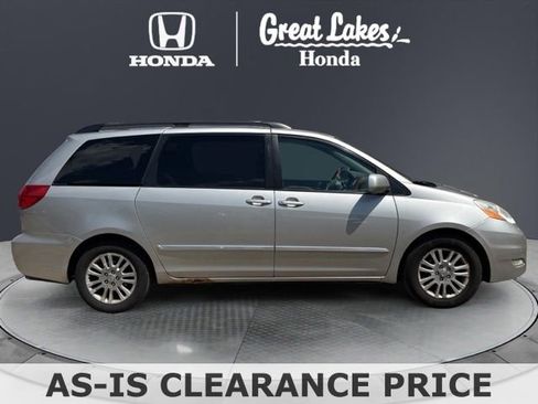 Used 2009 Toyota Sienna XLE Limited FWD image 7