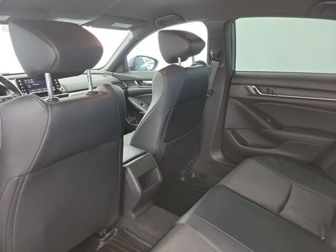 Used 2018 Honda Accord Sport image 13