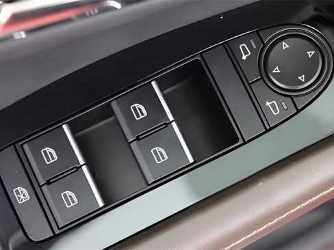 New 2025 MAZDA CX-30 2.5 Turbo w/ Premium Plus Pkg image 18