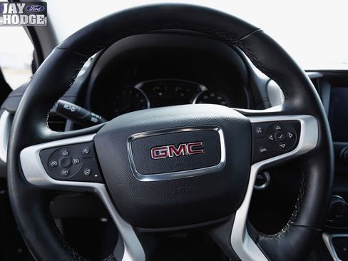 Used 2024 GMC Terrain SLT image 31