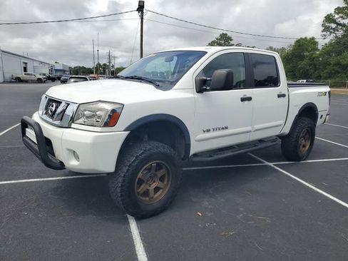 Used 2014 Nissan Titan PRO-4X w/ Pro-4x Luxury Package AWD/4WD image 3