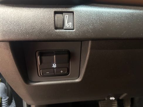 Used 2023 GMC Canyon AT4 w/ AT4 Premium Package AWD/4WD image 24