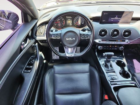 Used 2022 Kia Stinger GT-Line w/ Sun & Sound Package AWD/4WD image 10