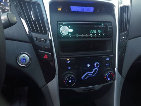 Used 2012 Hyundai Sonata SE FWD image 9