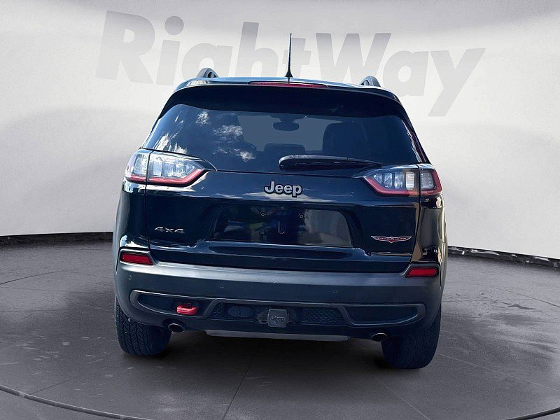 Used 2021 Jeep Cherokee Trailhawk AWD/4WD image 4
