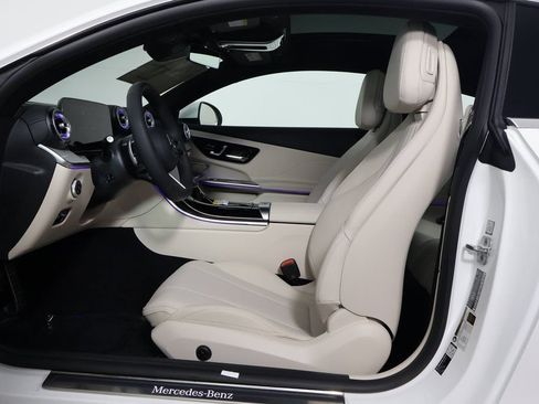 New 2026 Mercedes-Benz CLE 300 4MATIC Coupe image 5