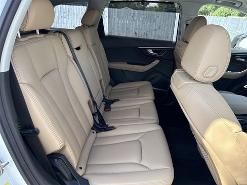 Used 2025 Audi Q7 3.0T Premium Plus image 34