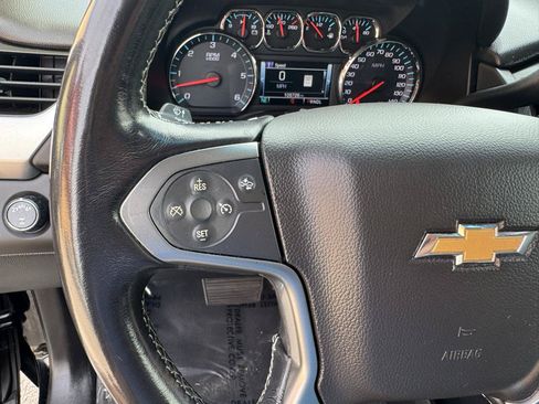 Used 2019 Chevrolet Suburban LT AWD/4WD image 31