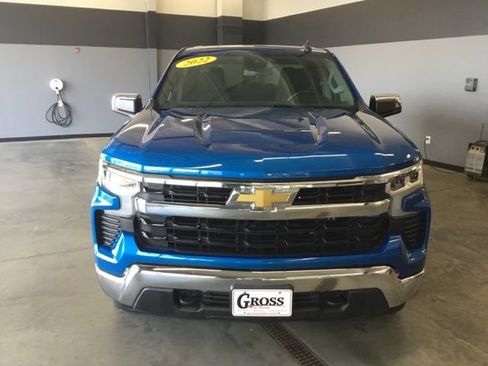 Used 2022 Chevrolet Silverado 1500 LT image 4